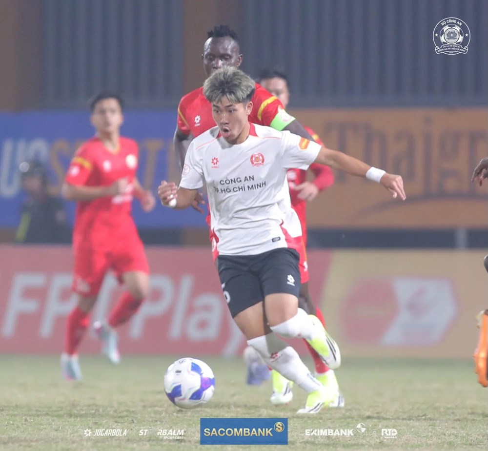 Khoa Ngô - “làn gió” Việt kiều và bài toán đường dài - ảnh 1