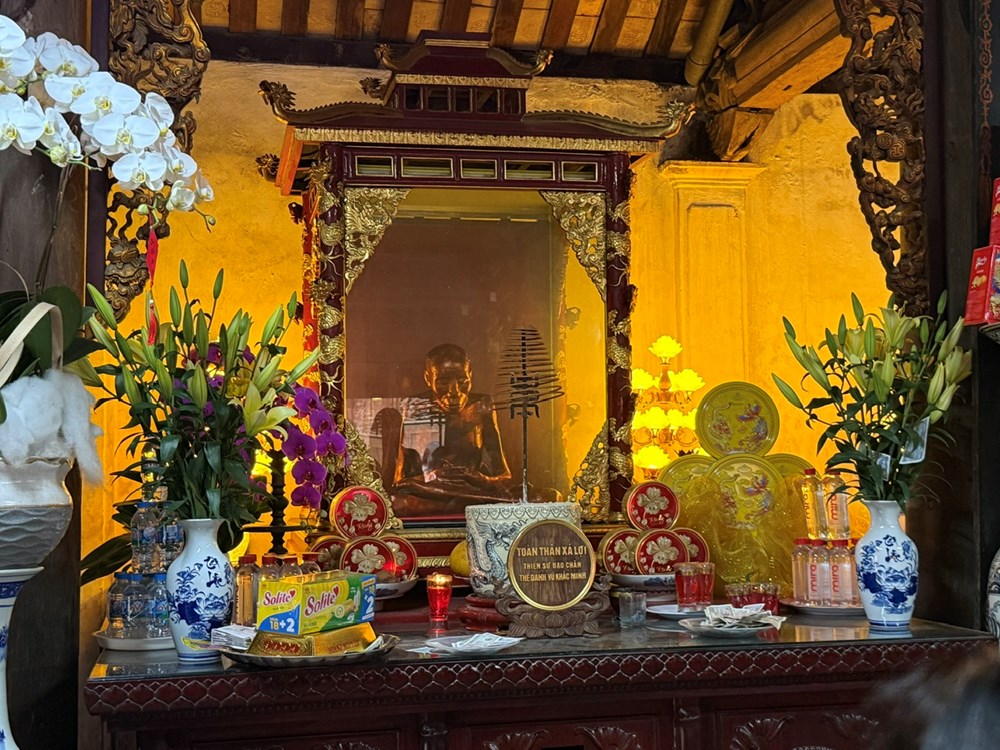 Nô nức dòng người về chùa Đậu du xuân đầu năm - ảnh 6