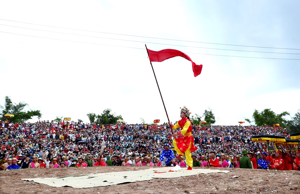 Tạo đột phá chiến lược, khơi thông nguồn lực phát triển văn hóa - ảnh 2