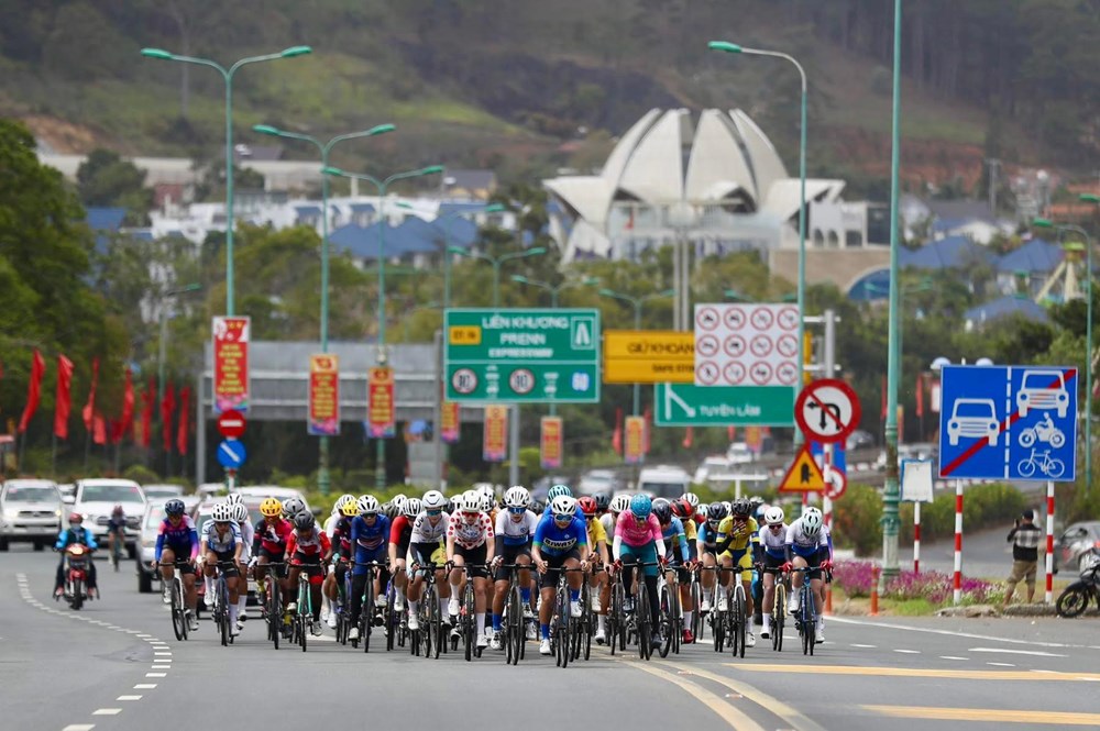 Xe đạp nữ Việt Nam vươn tầm quốc tế - ảnh 1