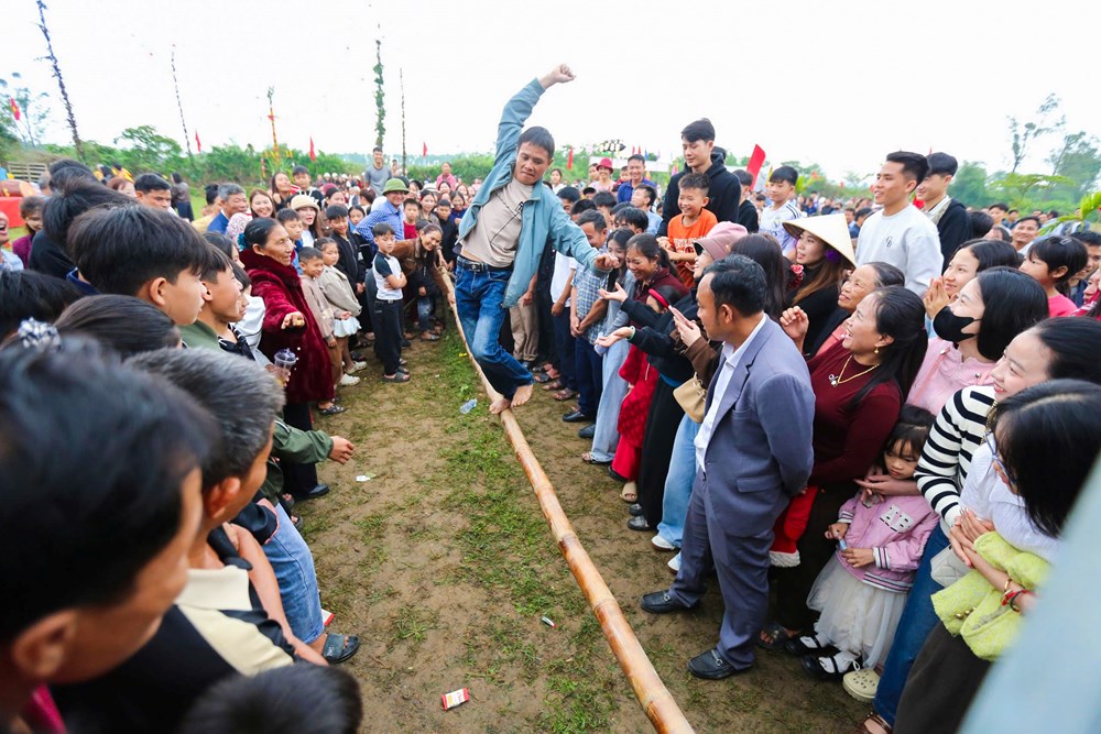 Rộn ràng hội xuân từ những trò chơi dân gian - ảnh 2