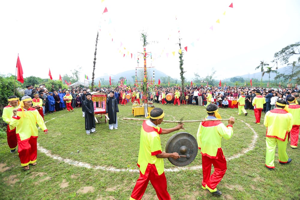 Rộn ràng hội xuân từ những trò chơi dân gian - ảnh 1