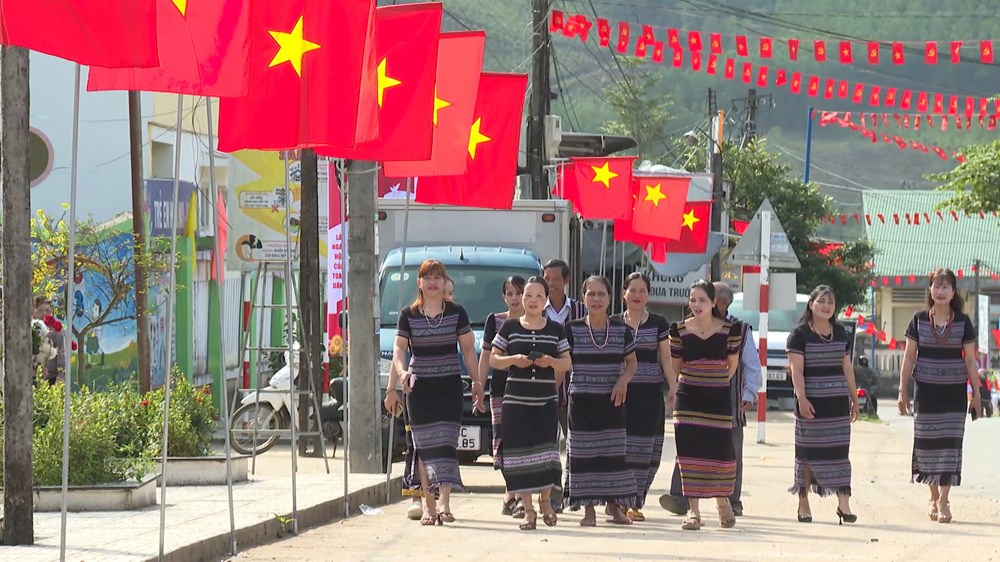  Cử tri vùng cao gửi trọn niềm tin vào lá phiếu - ảnh 2