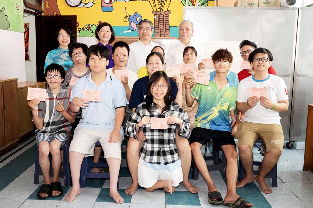  Những “nhân chứng lịch sử” và ngọn lửa tiếp nối - ảnh 2