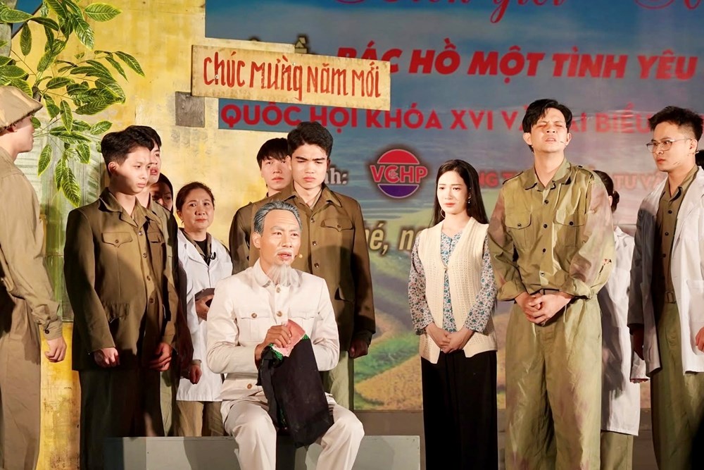 Nghệ thuật đồng hành cùng “Ngày hội non sông” - ảnh 1