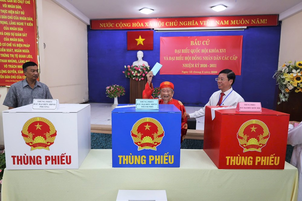  Những “nhân chứng lịch sử” và ngọn lửa tiếp nối - ảnh 1