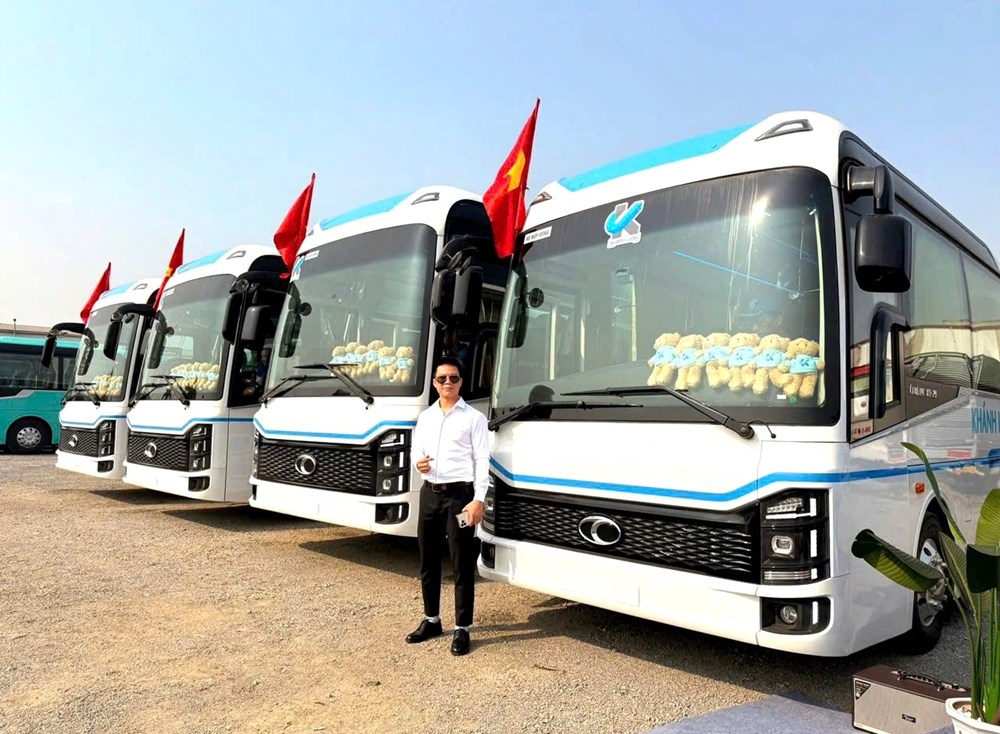  Giá xăng dầu “nhảy múa”, doanh nghiệp du lịch đứng ngồi không yên - ảnh 1