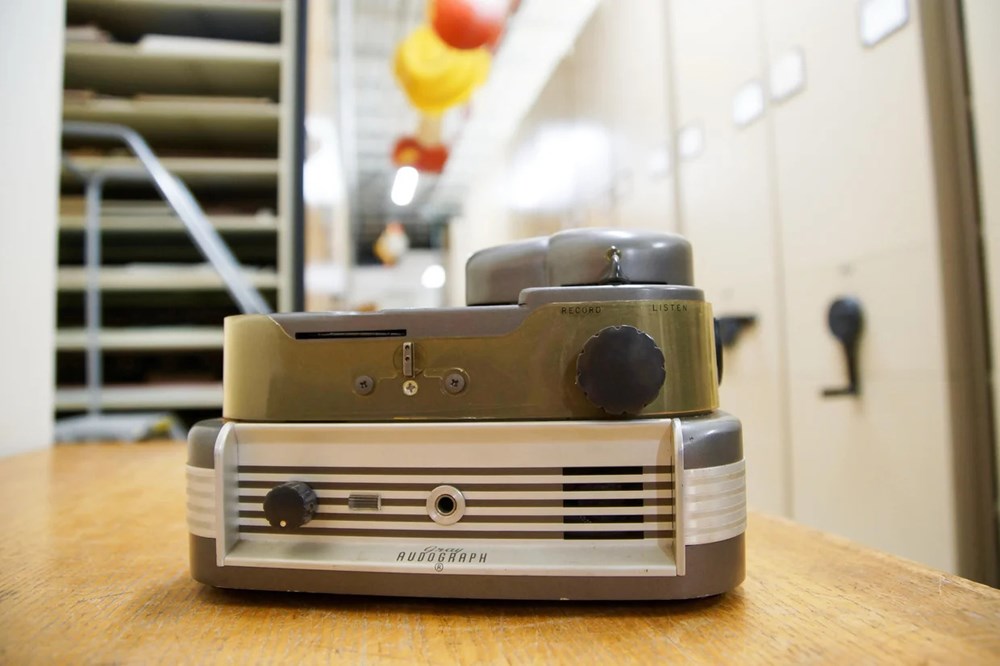 Bản ghi âm cá voi từ năm 1949 hé mở bí ẩn đại dương - ảnh 2