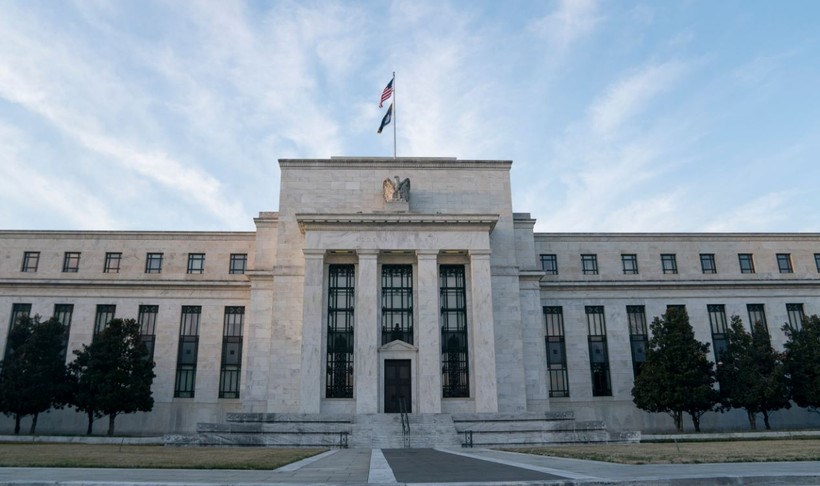 Fed giữ nguyên lãi suất, dự báo lạm phát tăng trong bối cảnh nhiều bất định - ảnh 1