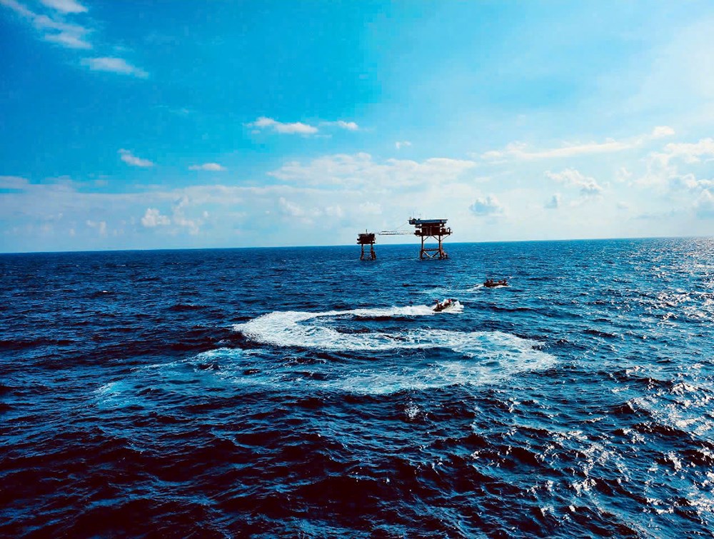  Văn hóa đẹp của người lính biển - ảnh 1