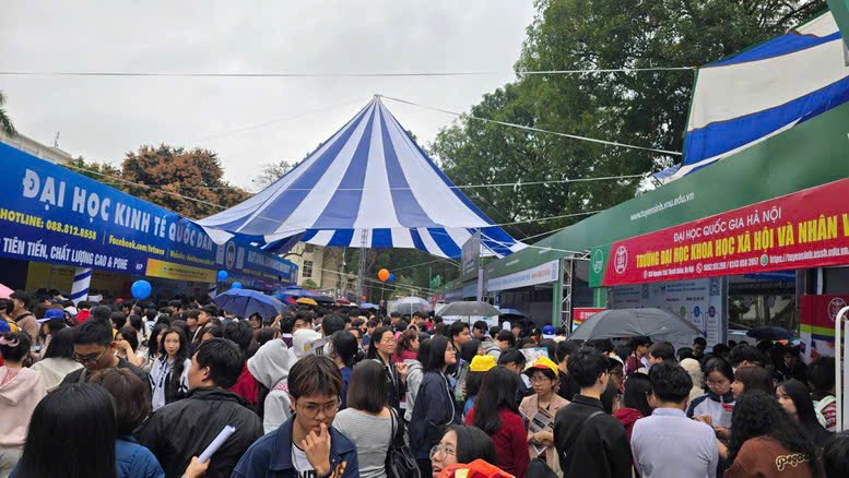 Khoảng trống giữa thông tin và lựa chọn - ảnh 1