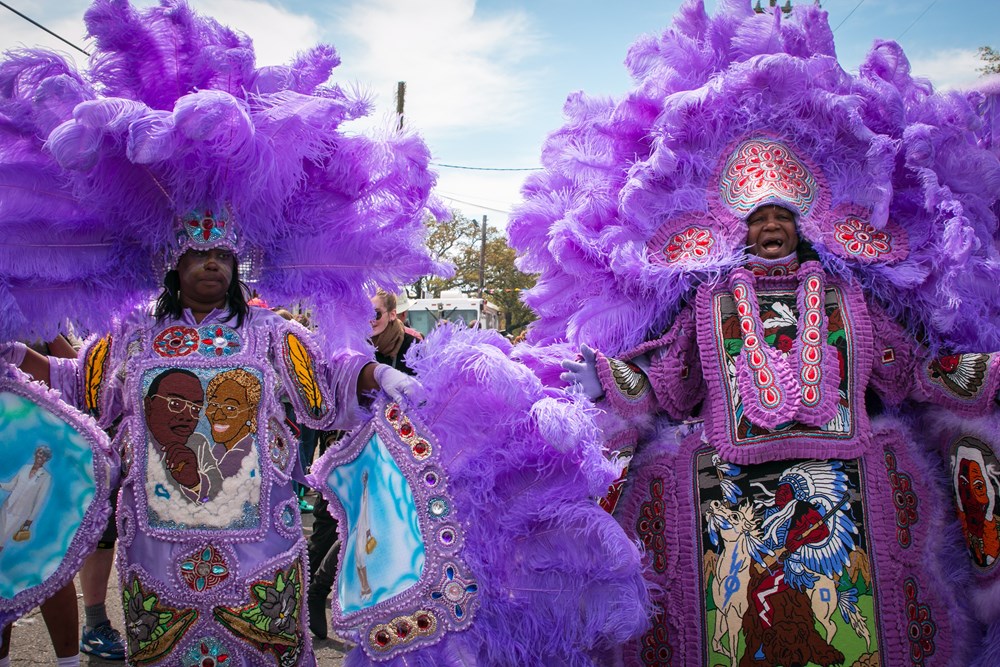 Nghệ thuật đính cườm và di sản Mardi Gras Indians qua nhiều thế hệ - ảnh 1