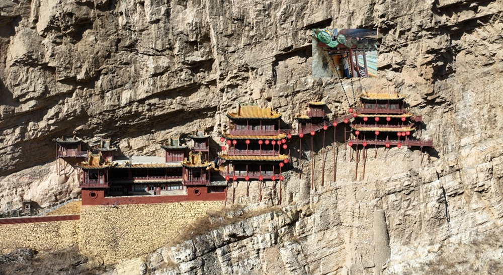 Trung Quốc: Chùa Huyền Không 1.500 năm ứng dụng sợi quang để bảo tồn di tích - ảnh 1