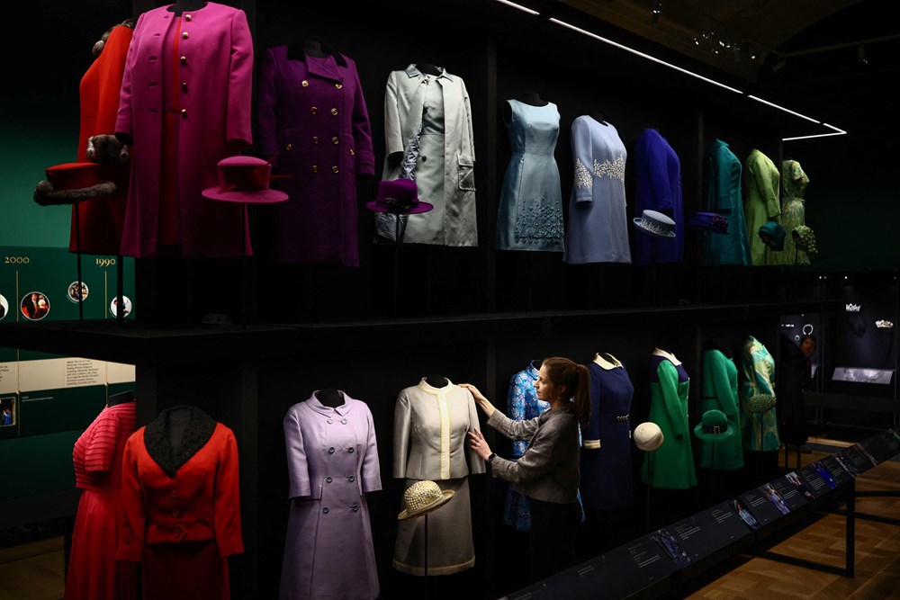 Di sản phong cách của Nữ hoàng Elizabeth II được tôn vinh - ảnh 4