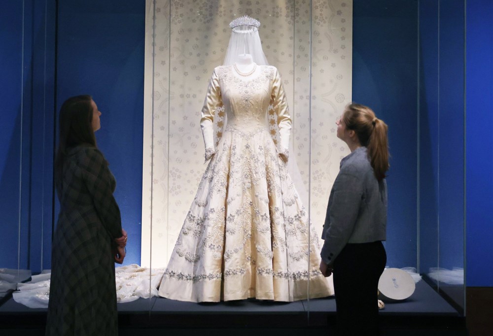 Di sản phong cách của Nữ hoàng Elizabeth II được tôn vinh - ảnh 3