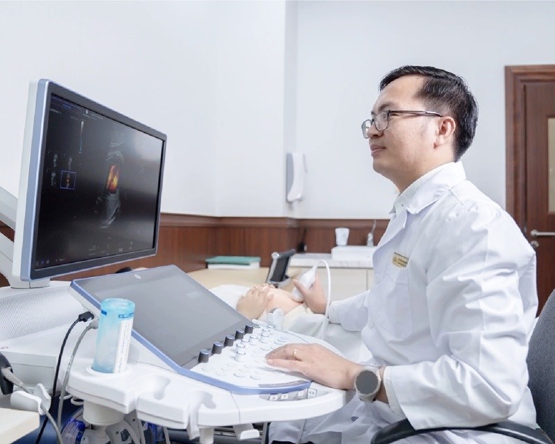 Cuộc “chạy đua” nghẹt thở của bác sĩ Vinmec giành lại sự sống cho thai nhi 20 tuần tuổi - ảnh 1