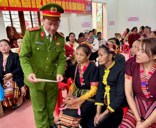  Từ điểm nóng, Lượng Minh hóa thành “Xã sạch về ma túy” - ảnh 1