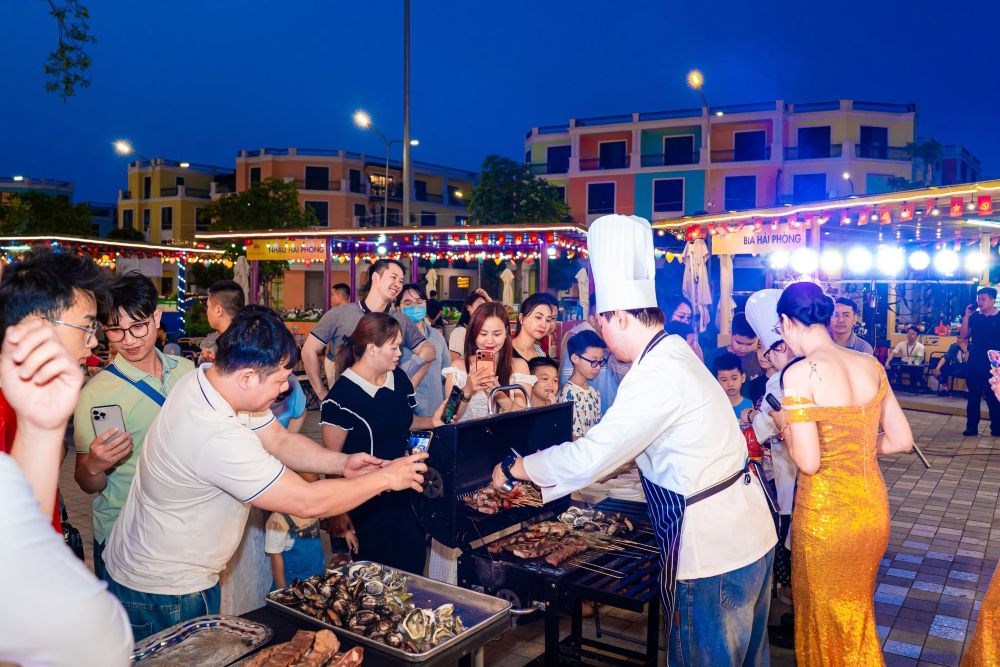 Trục sống trung tâm Royal Boulevard “thức giấc” cùng cộng đồng cư dân đầu tiên - ảnh 3
