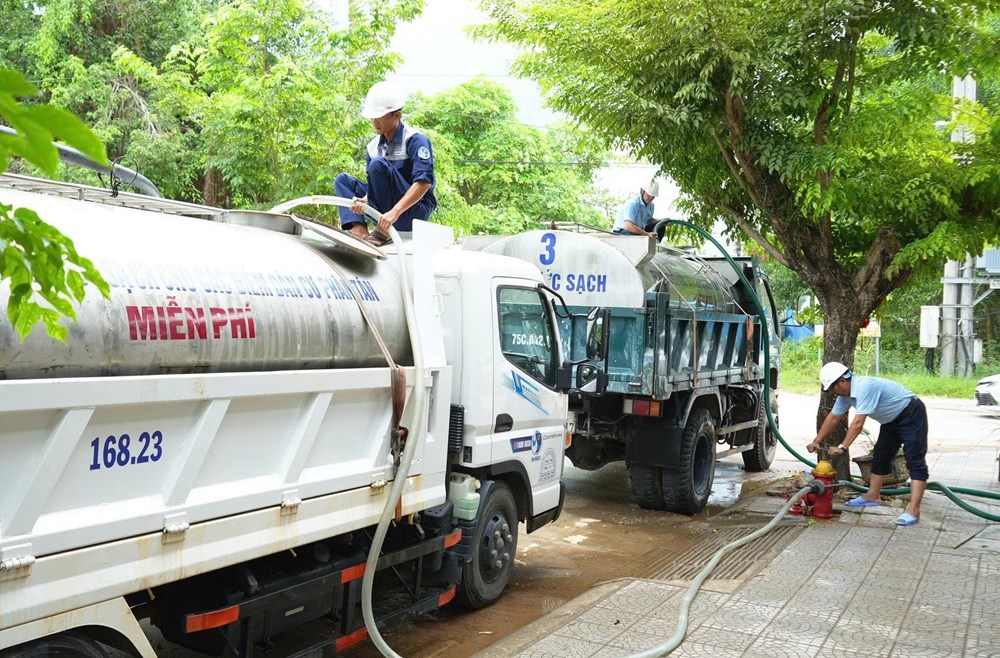 “Khát” nước sạch từ vùng núi A Lưới xuống đến Lăng Cô - ảnh 1
