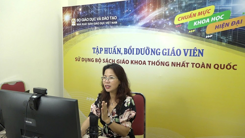 Chuẩn bị kỹ trước khi sách vào lớp học - ảnh 1