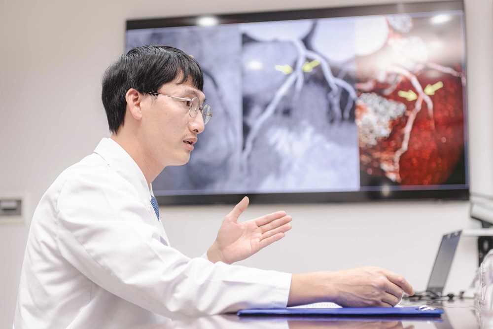 Quyết định đột phá trong phòng mổ, cứu bệnh nhân lóc tách động mạnh chủ cận kề “cửa tử“ - ảnh 1