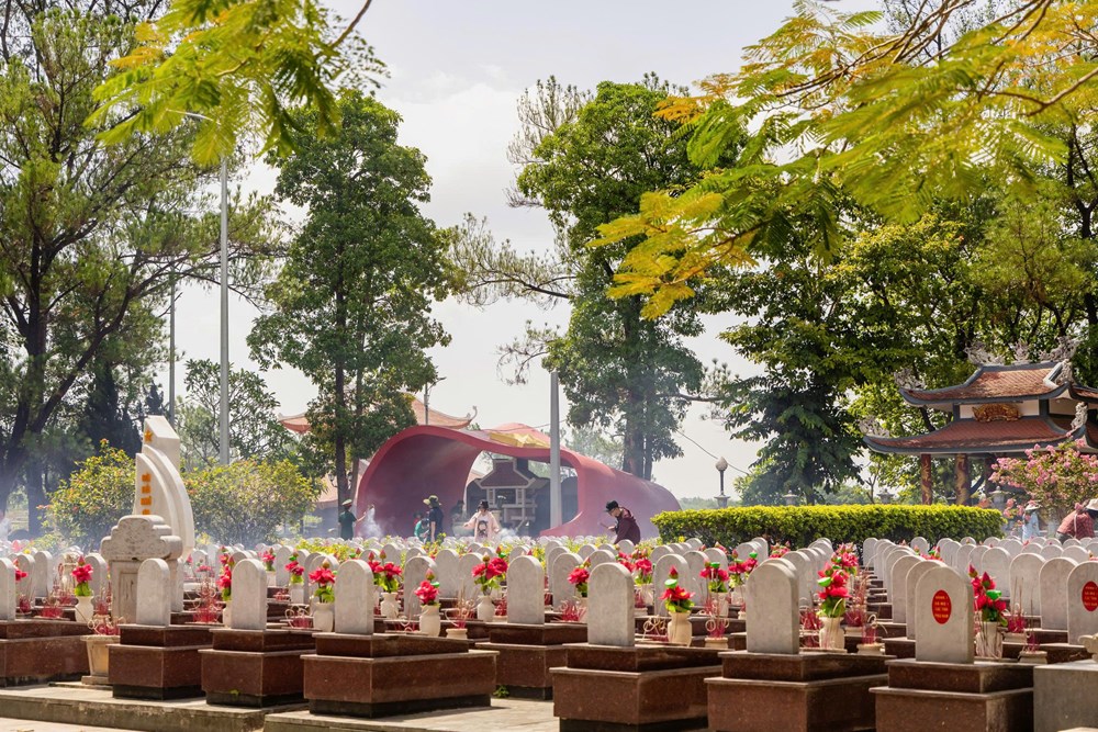Kỳ 1 - Lặng nghe những tiếng rì rầm - ảnh 1