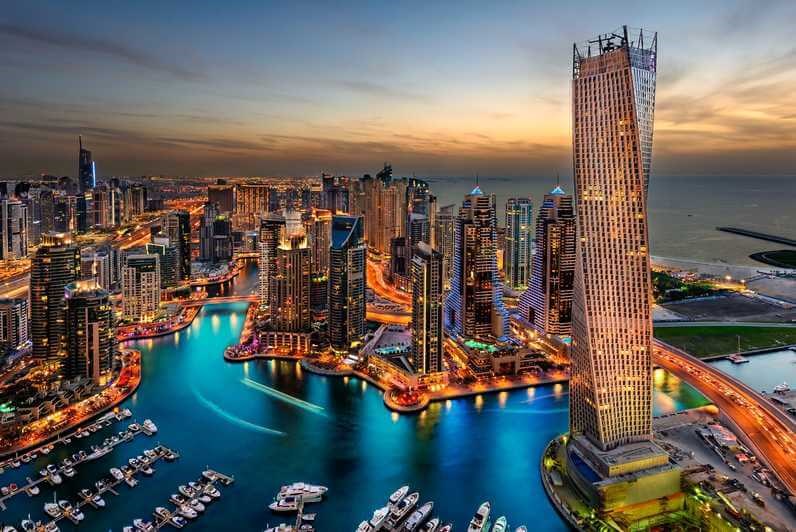 Dubai thưởng hơn 800 USD cho cư dân mời bạn bè đến du lịch - ảnh 1