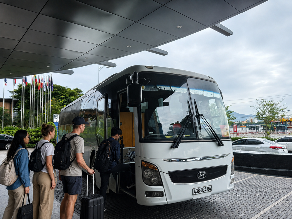 Sun World Ba Na Hills bố trí xe bus miễn phí đón khách từ Đà Nẵng - ảnh 1