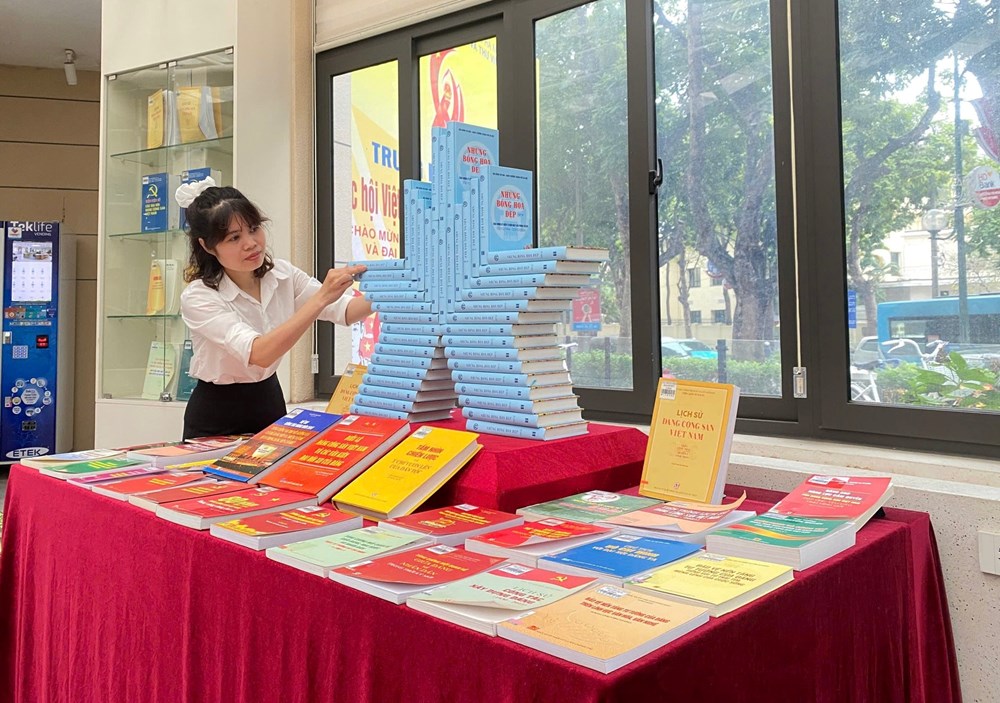  Luật Xuất bản phải trở thành “lá chắn” chiến lược trong kỷ nguyên số - ảnh 1