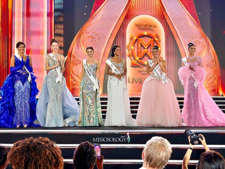 Việt Nam thắng gì sau một tháng Miss World - ảnh 2