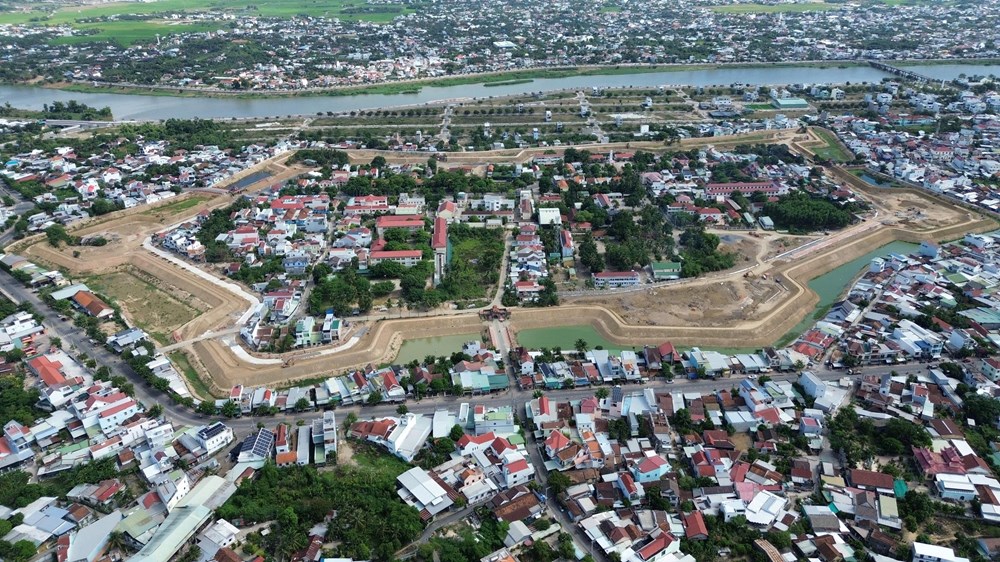 Có kịp hoàn thành trước mùa mưa bão đến? - ảnh 2
