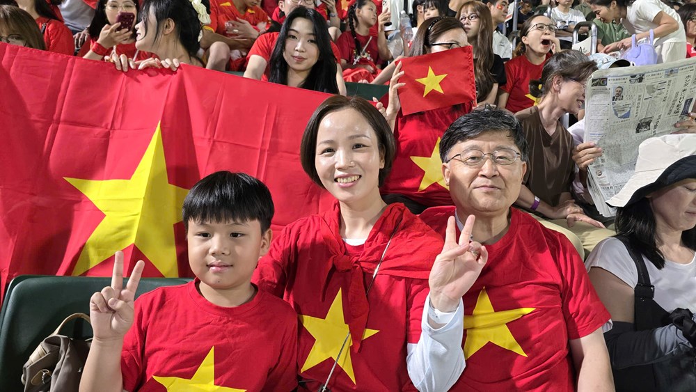 Ấm lòng tình yêu Việt Nam trên khán đài ASIAD 20  - ảnh 2