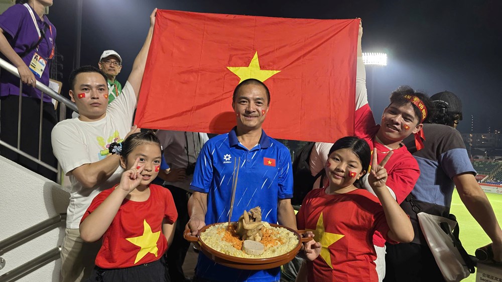 Ấm lòng tình yêu Việt Nam trên khán đài ASIAD 20  - ảnh 4