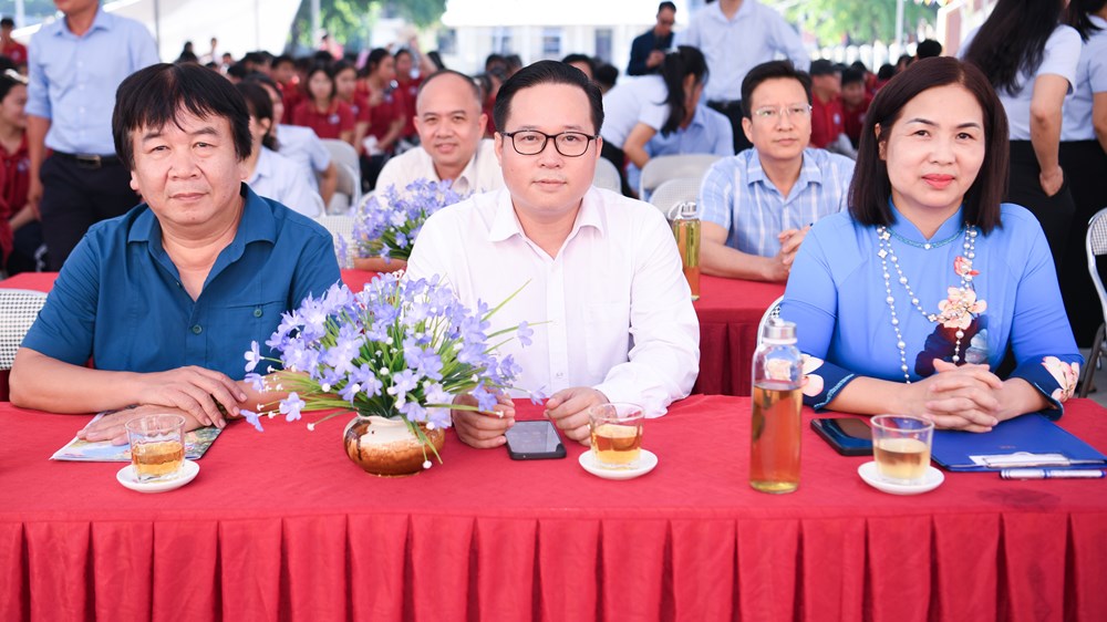 Đưa tiếng Anh đến gần hơn với học sinh vùng cao, biên giới, hải đảo - ảnh 5