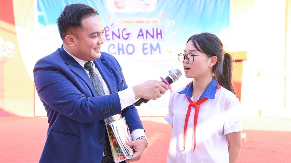Đưa tiếng Anh đến gần hơn với học sinh vùng cao, biên giới, hải đảo - ảnh 10