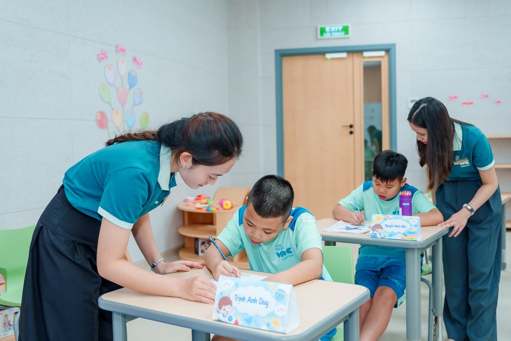 Vin Nexus Center: Trường học hạnh phúc hình trái tim và những gam màu rất “lạ” - ảnh 4