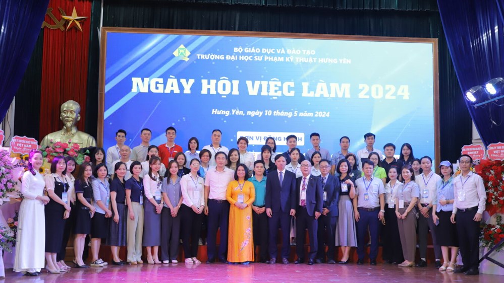 Trường Đại học Sư phạm Kỹ thuật Hưng Yên tổ chức ngày hội việc làm 2024 - ảnh 1
