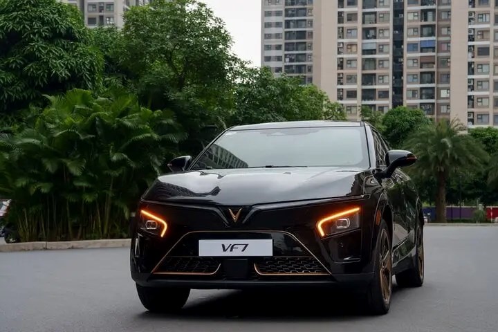 VinFast VF 7 - Chất xe sang hiệu năng cao - ảnh 2
