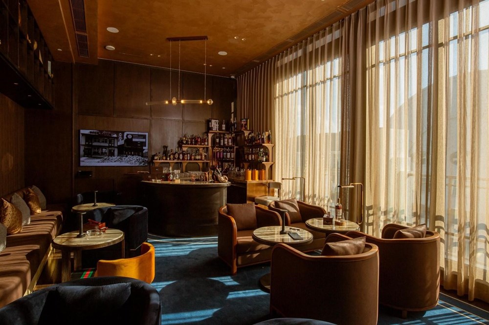 Khách sạn Capella Hanoi tỏa sáng với The Hudson Rooms và Track 61 trong Top 81 ‘Quán Bar xuất sắc nhất châu Á 2024’ - ảnh 1