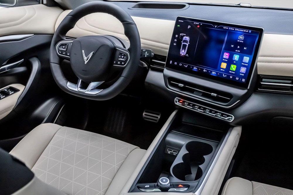 SUV tầm giá 1 tỷ đáng mua nhất gọi tên VinFast VF 7 - ảnh 2