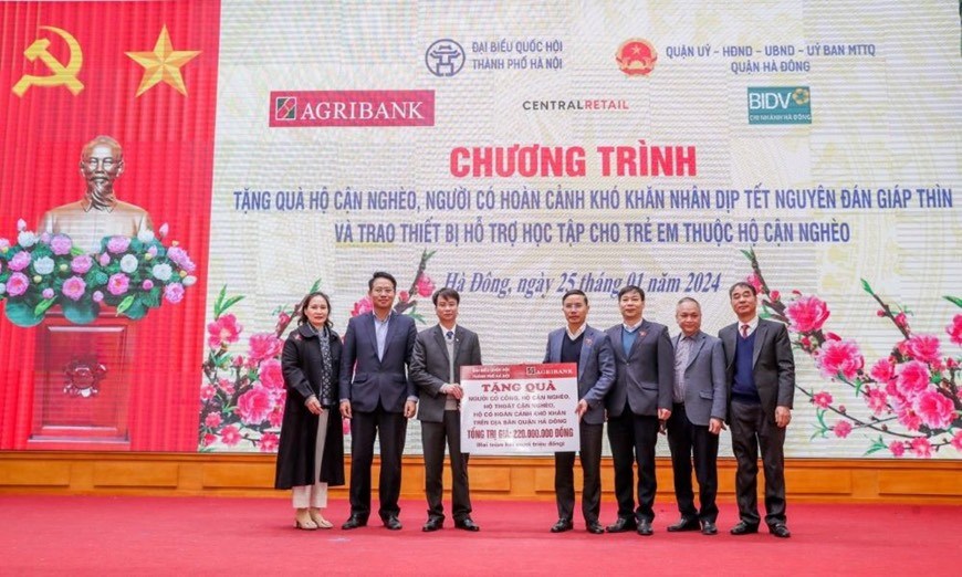 Agribank - Ngân hàng tiêu biểu vì cộng đồng - ảnh 4