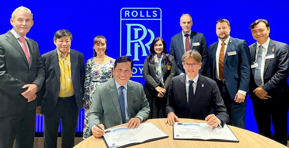 Vietjet và Rolls-Royce ký kết hợp đồng cung cấp động cơ và dịch vụ kỹ thuật Trent 7000 - ảnh 1