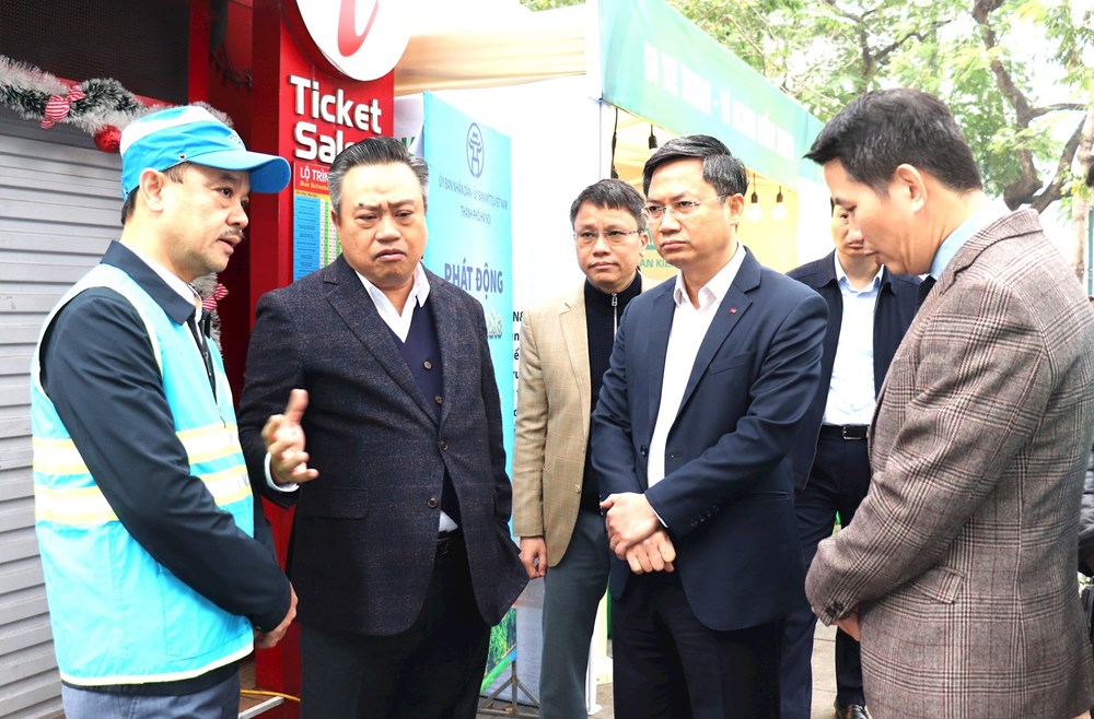 Hà Nội phát động phong trào “Sáng - Xanh - Sạch - Đẹp” - ảnh 2