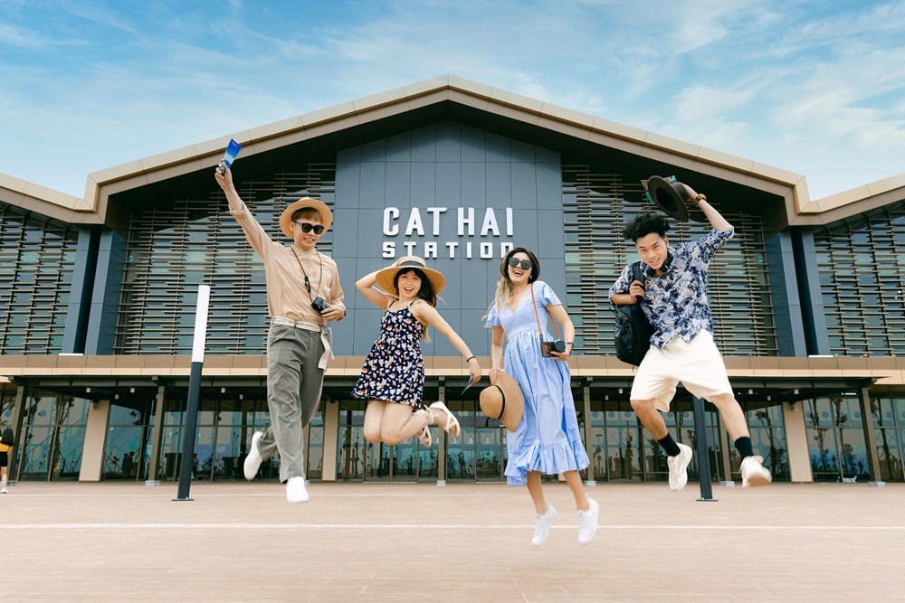 Du lịch Cát Bà 2 ngày 1 đêm: Lịch trình “xanh mát” với show pháo hoa cực đỉnh và bãi biển mới toanh hè này - ảnh 2