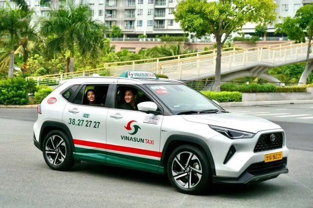 Lợi nhuận taxi Vinasun giảm sâu - ảnh 1