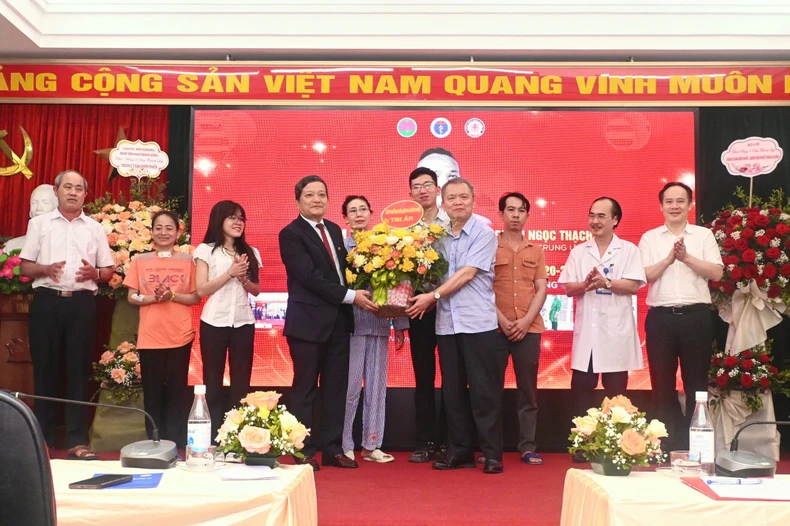 “Tỉnh dậy sau ghép phổi, tôi reo lên: Mình đã sống rồi“ - ảnh 6