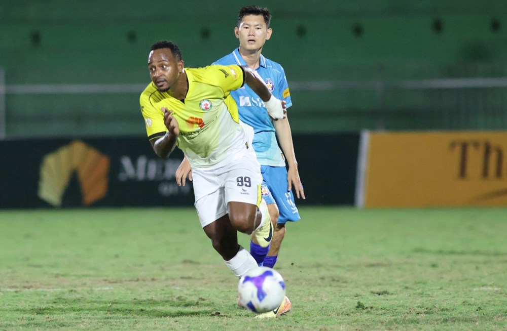 Nhận định trận đấu Đà Nẵng vs Bình Định, 18h00 ngày 10.5: Khi bờ vực chỉ cách một bước chân - ảnh 2