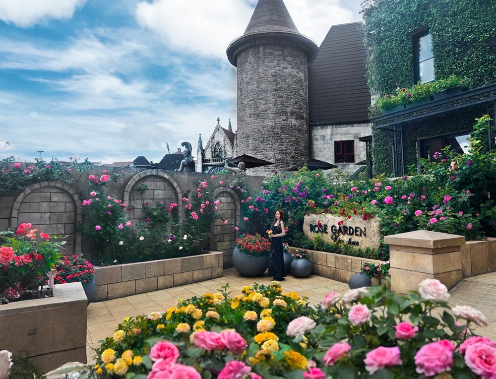 Lạc bước giữa thiên đường hoa hồng tại Sun World Ba Na Hills - ảnh 2