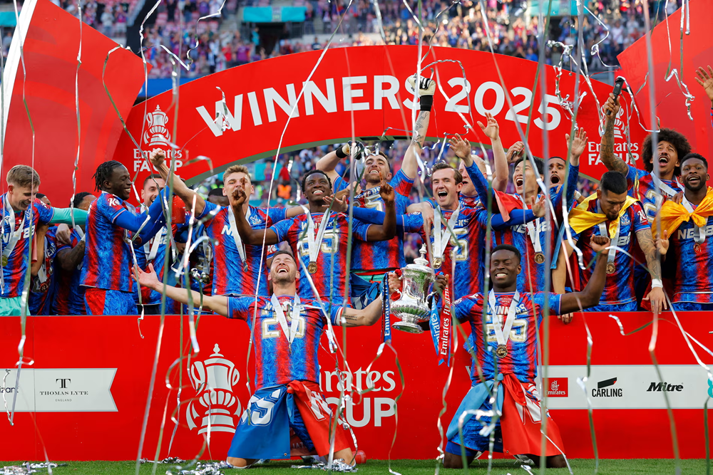 Crystal Palace gây chấn động khi đánh bại Man City để đăng quang FA Cup - ảnh 1