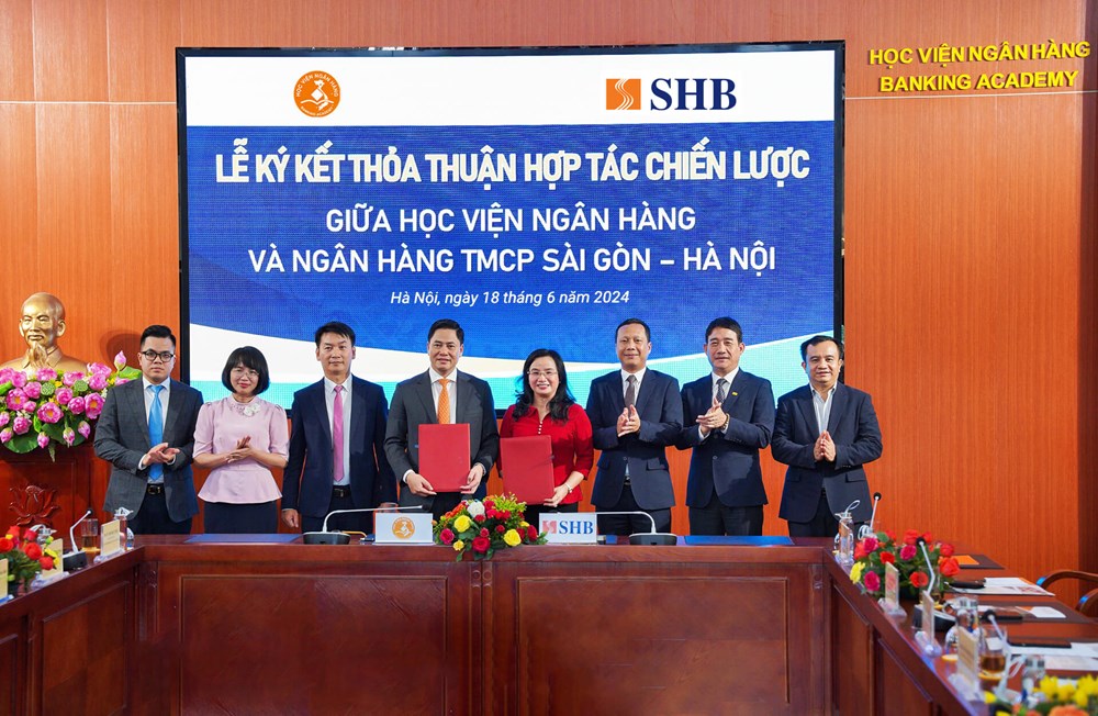 FinanceAsia: SHB là “Ngân hàng Tốt nhất cho Khách hàng Khu vực công” năm 2025 tại Việt Nam - ảnh 4